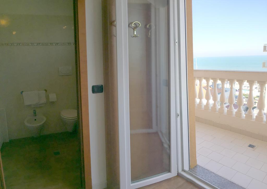 Hotel Villa Linda - Family Hotel - Nuova Costruzione Antisismica Riccione Exterior foto